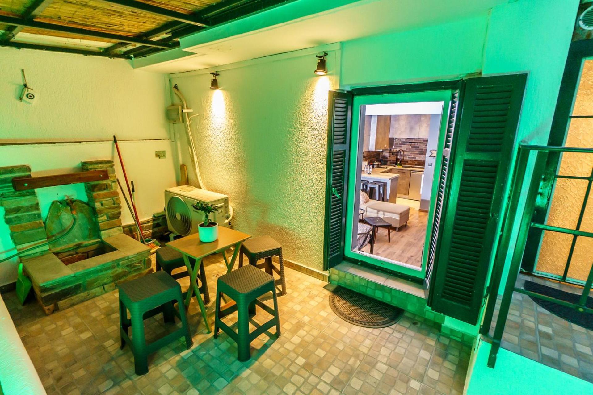 Happiness Studio With Terrace. Thessaloníki Exteriör bild
